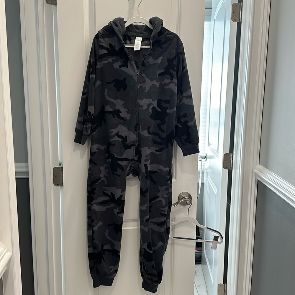 Boys fleece camo onsie